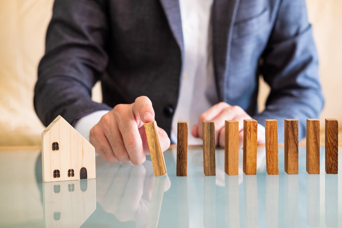 Eight strategies to help you beat all cash offers