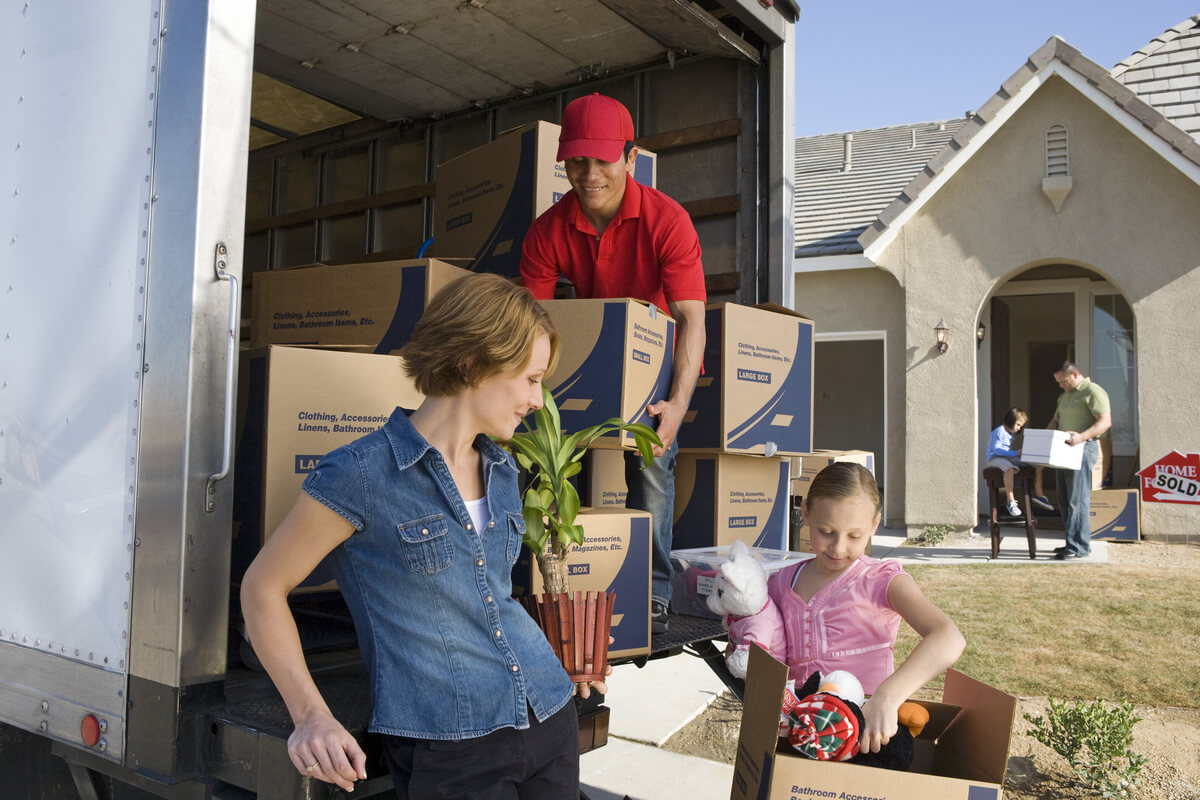 Moving Across The Country? Here’s Some Tips on How You Can Do It